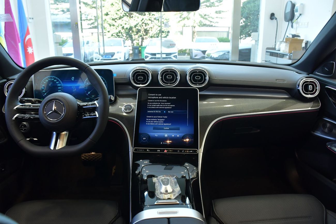 Mercedes-Benz 260 c260L