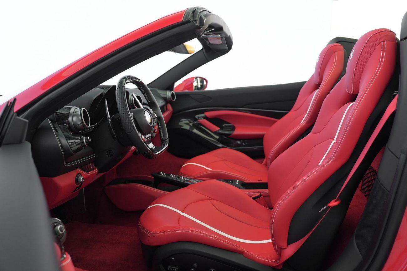 Ferrari F8 Spider 3.9T V8