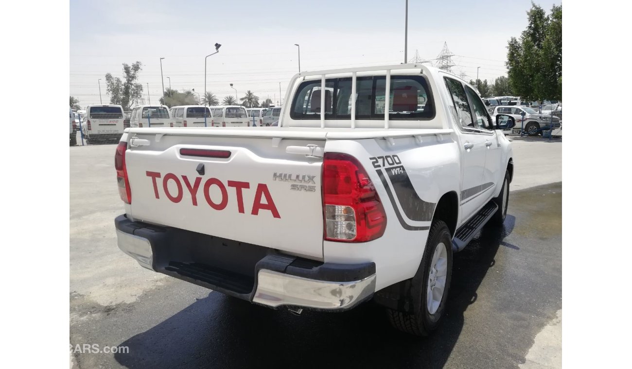 Toyota Hilux SR5 2.7 FULL OPTIONS 2018 GCC Specifications