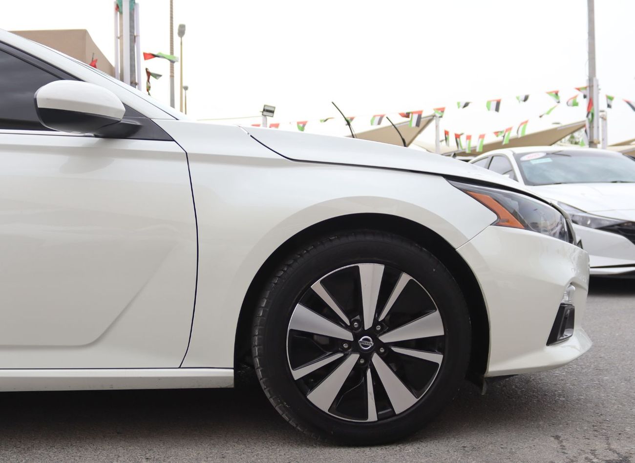 نيسان ألتيما نيسان ألتيما - 2022 - خليجى -فل أوبشن - بدون حواداث -2.5L - ممشى قليل - بحاله ممتازه