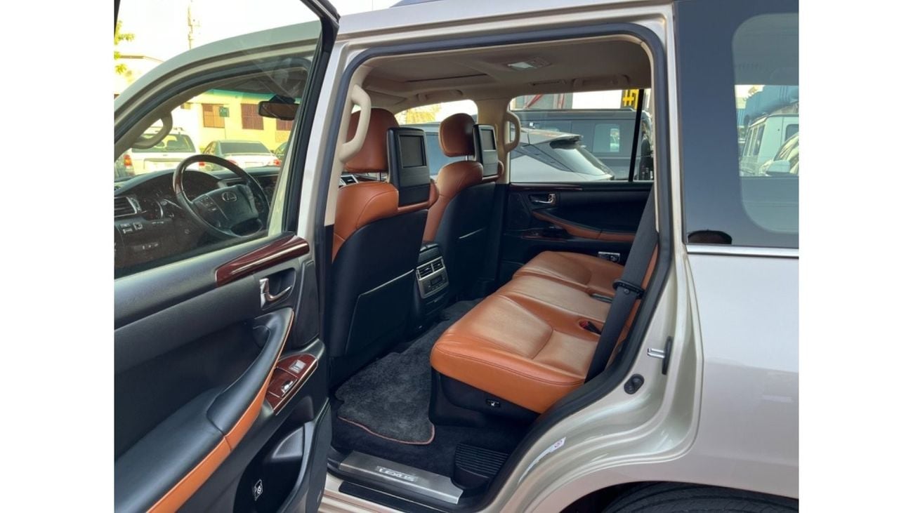 Lexus LX 570