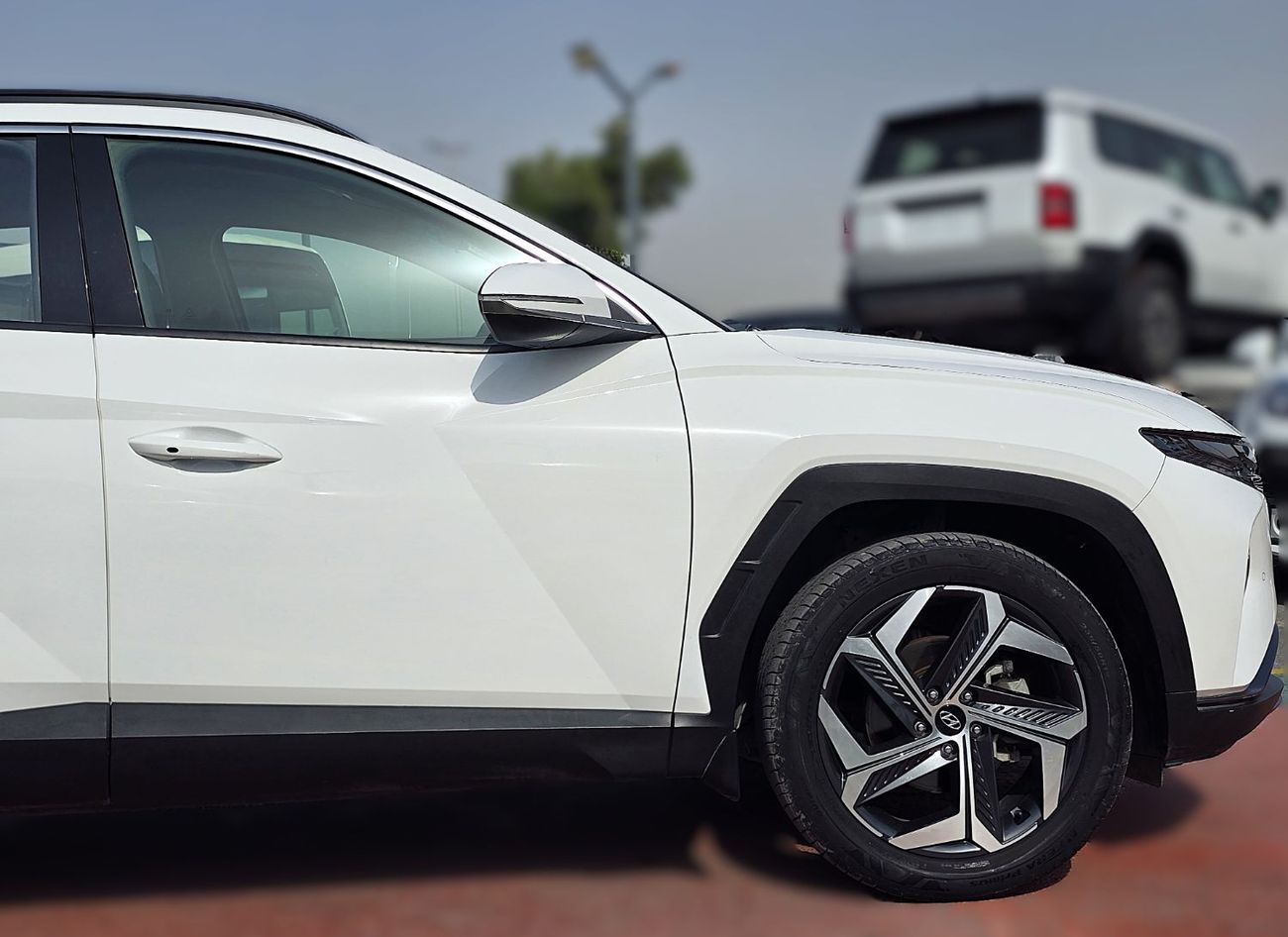 Hyundai Tucson 2.0L Smart (FWD) Used Hyundai Tucson Full Option  2.0L FWD SUV 5Doors GCC White Color 2022 Model