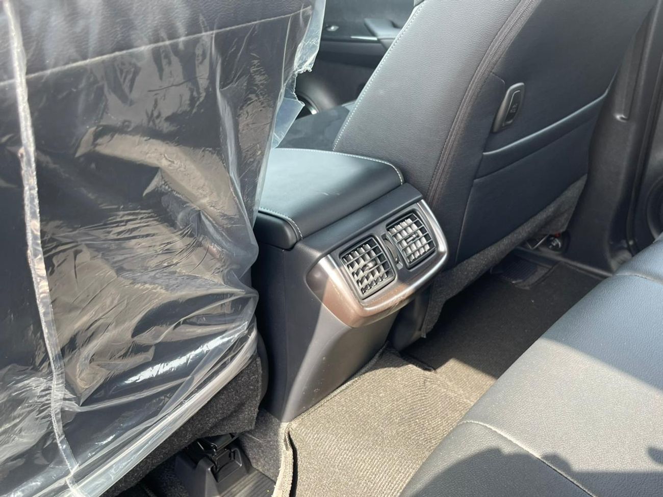 تويوتا هيلوكس GR Sport 2.8L