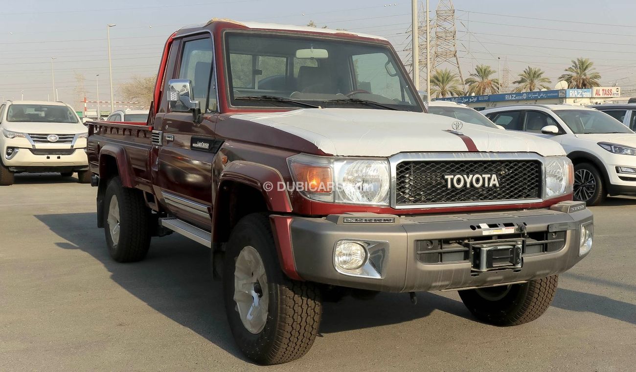 Toyota Land Cruiser Pick Up LX V6