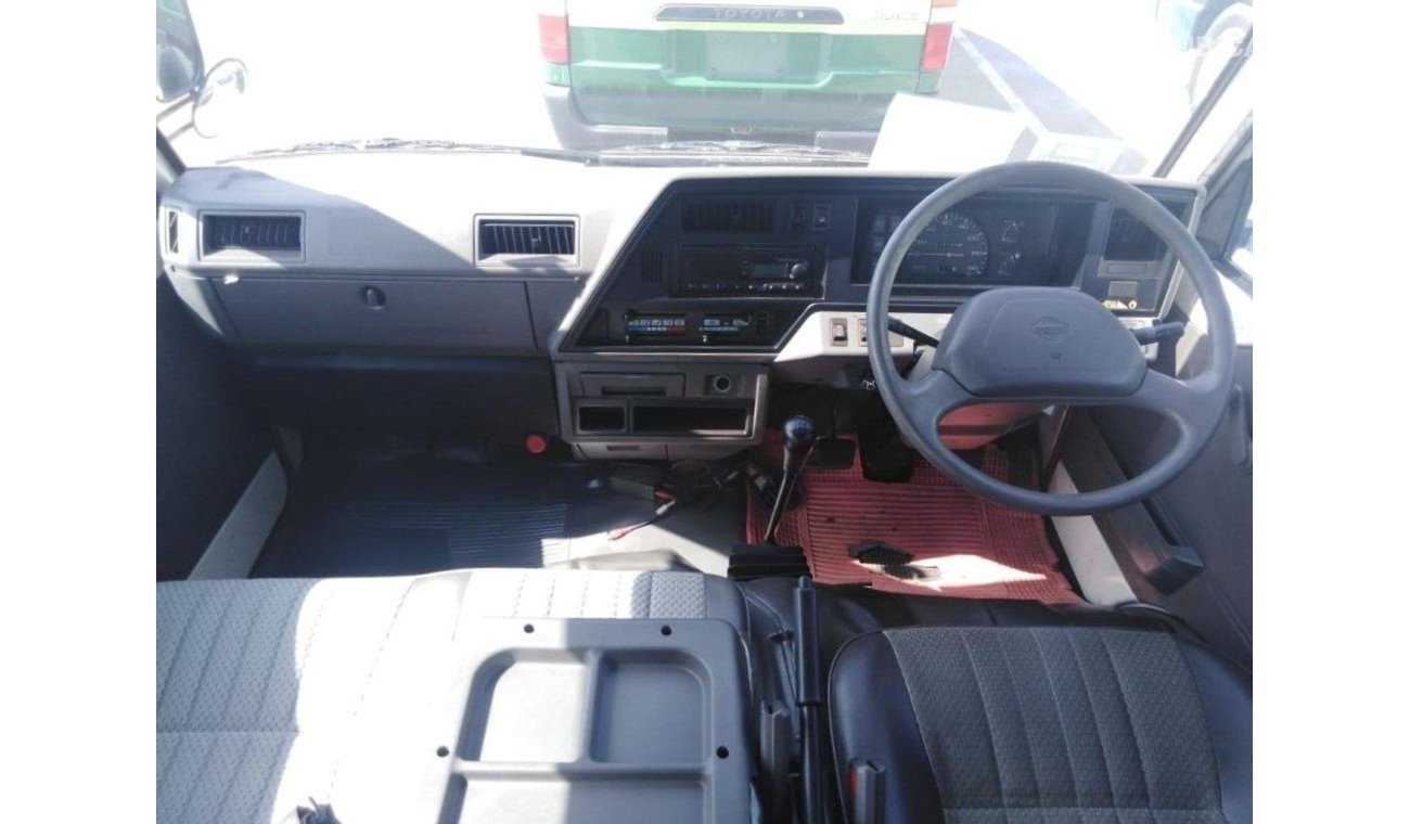 Nissan Caravan Caravan van (Stock no PM 172 )