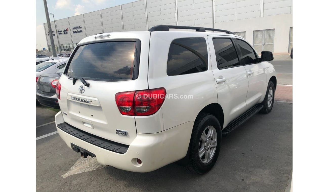 تويوتا سيكويا