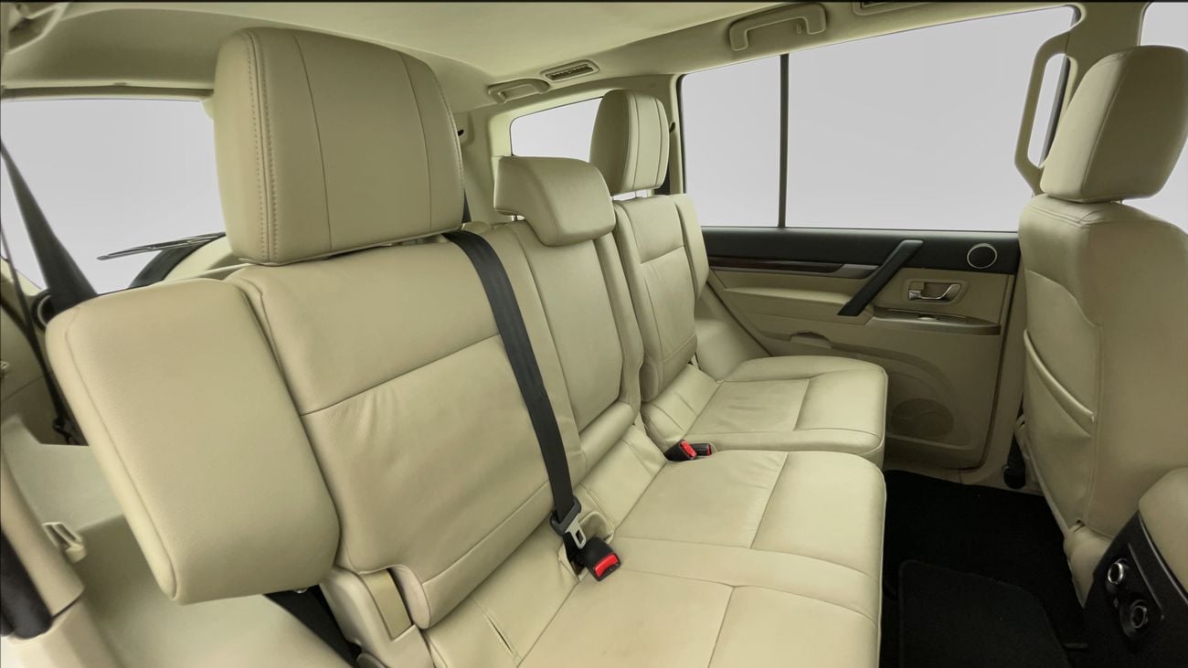 Mitsubishi Pajero GLS HIGHLINE 3.8 | Zero Down Payment | Home Test Drive