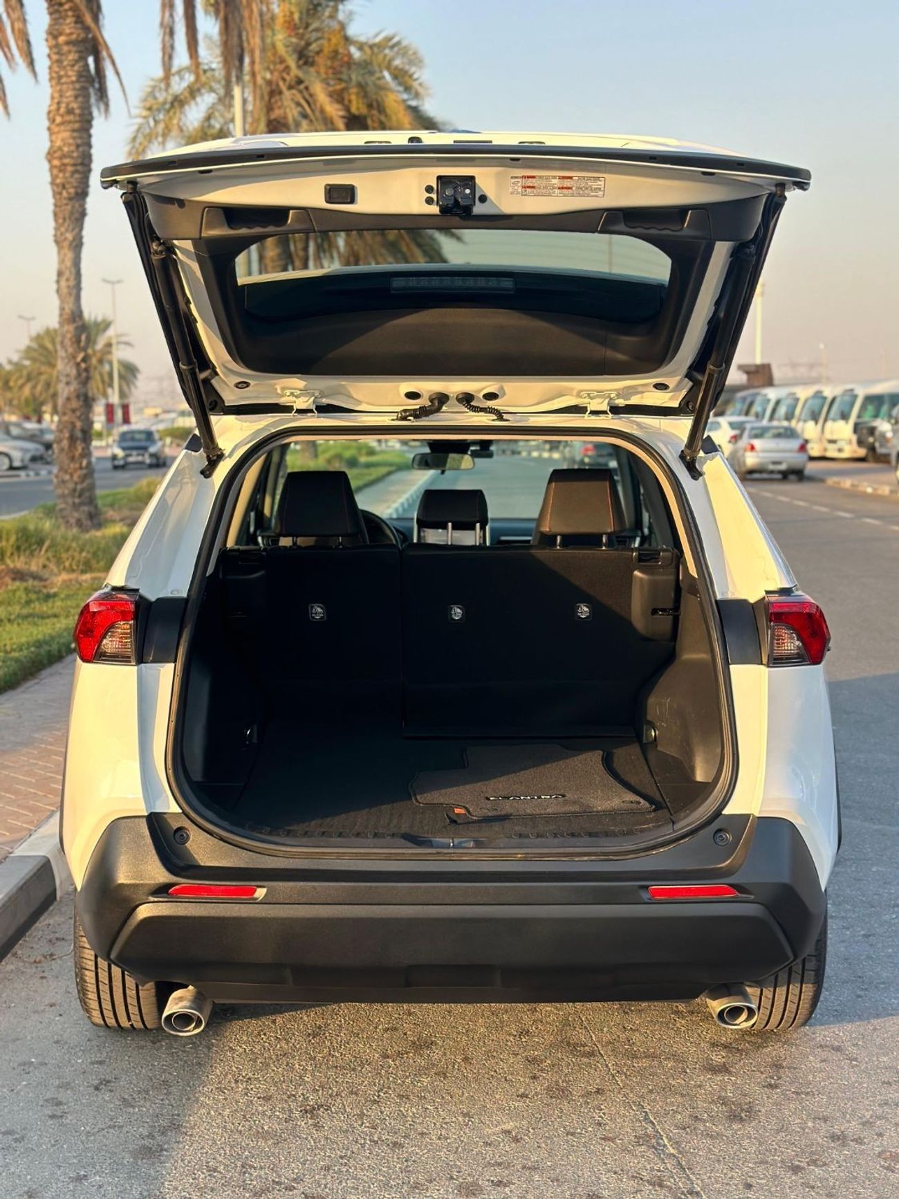 Toyota RAV4 XLE TOYOTA RAV 4 2020 HYBRID