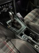 Volkswagen Golf GTI SEL 2.0T