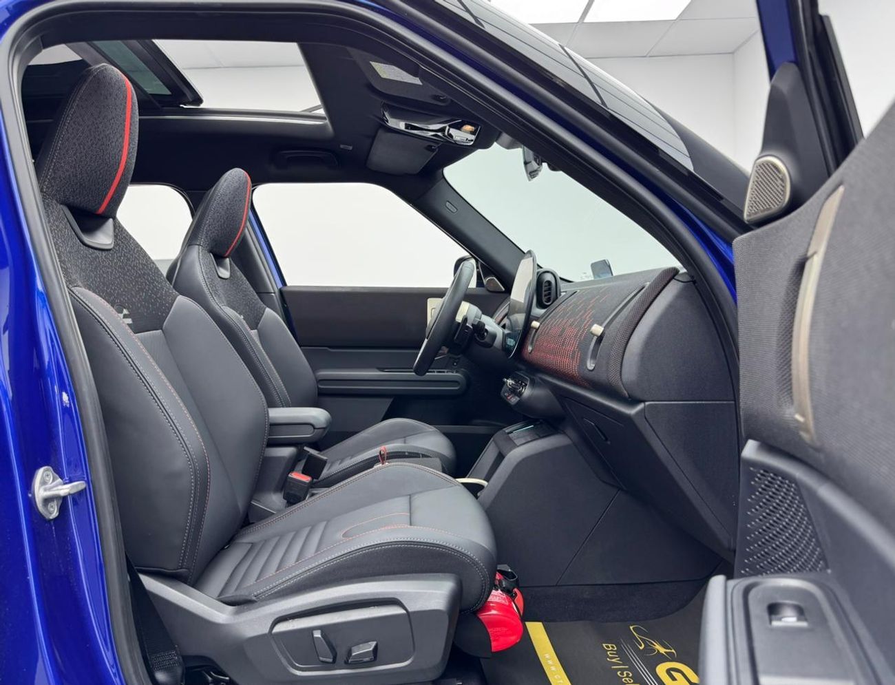 ميني كوبر إس كونتري مان 2025 Mini Cooper Countryman S Jcw Kit, Mini Warranty+Service Contract+Full Mini Service History, GCC