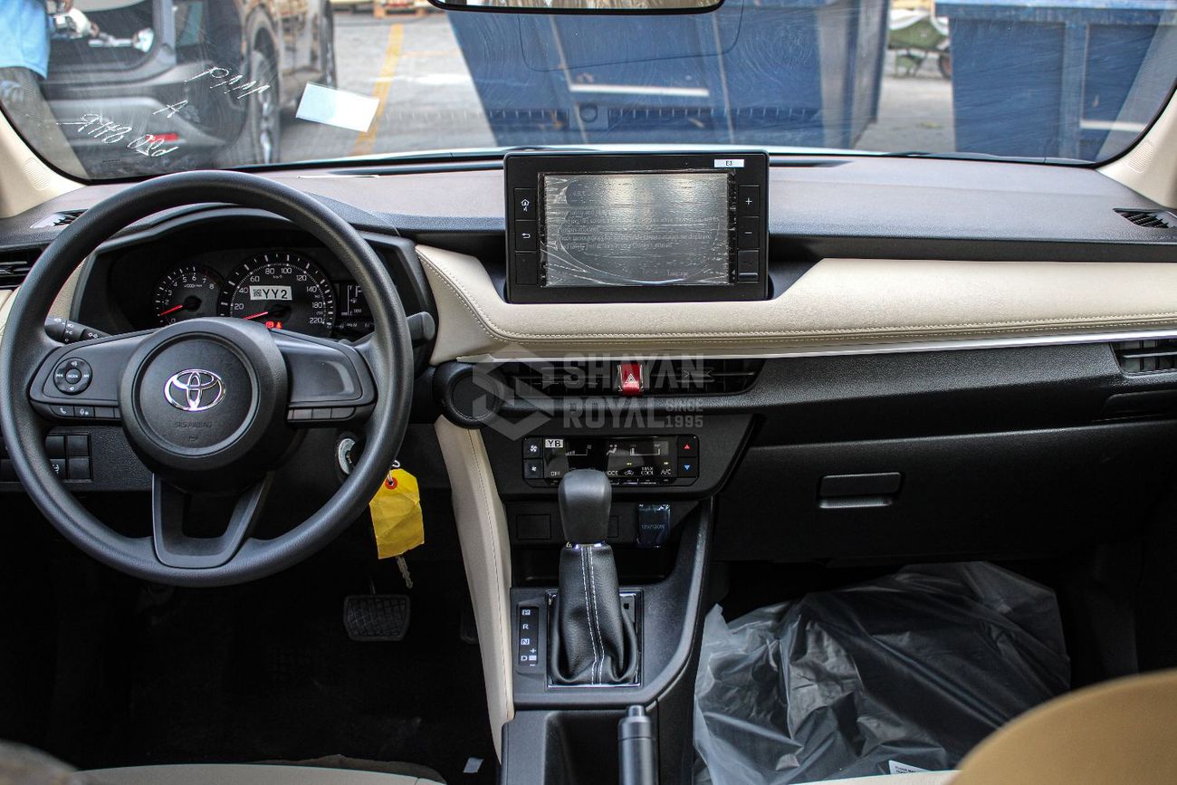 Toyota Yaris LHD 1.5L PETROL STANDARD AT 2026MY (ONLY EXPORT)