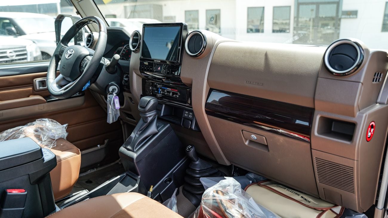 تويوتا لاند كروزر بيك آب