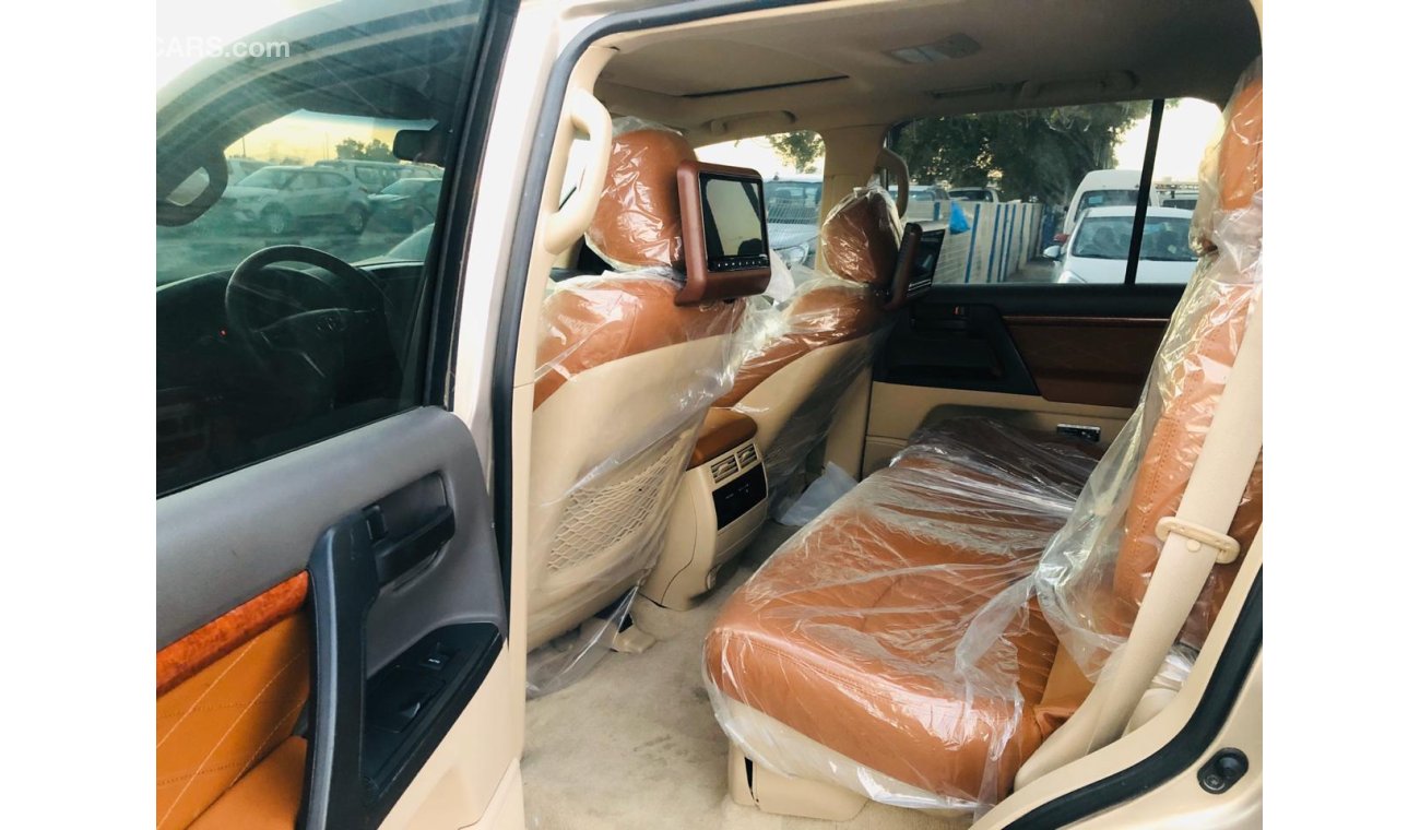 Toyota Land Cruiser VXR V8 FACELIFTED, LEATHER SEATS, DVD, SUNROOF, REAR SENSORS, CAMERAS, PUSH START, POLICE LIGHTS