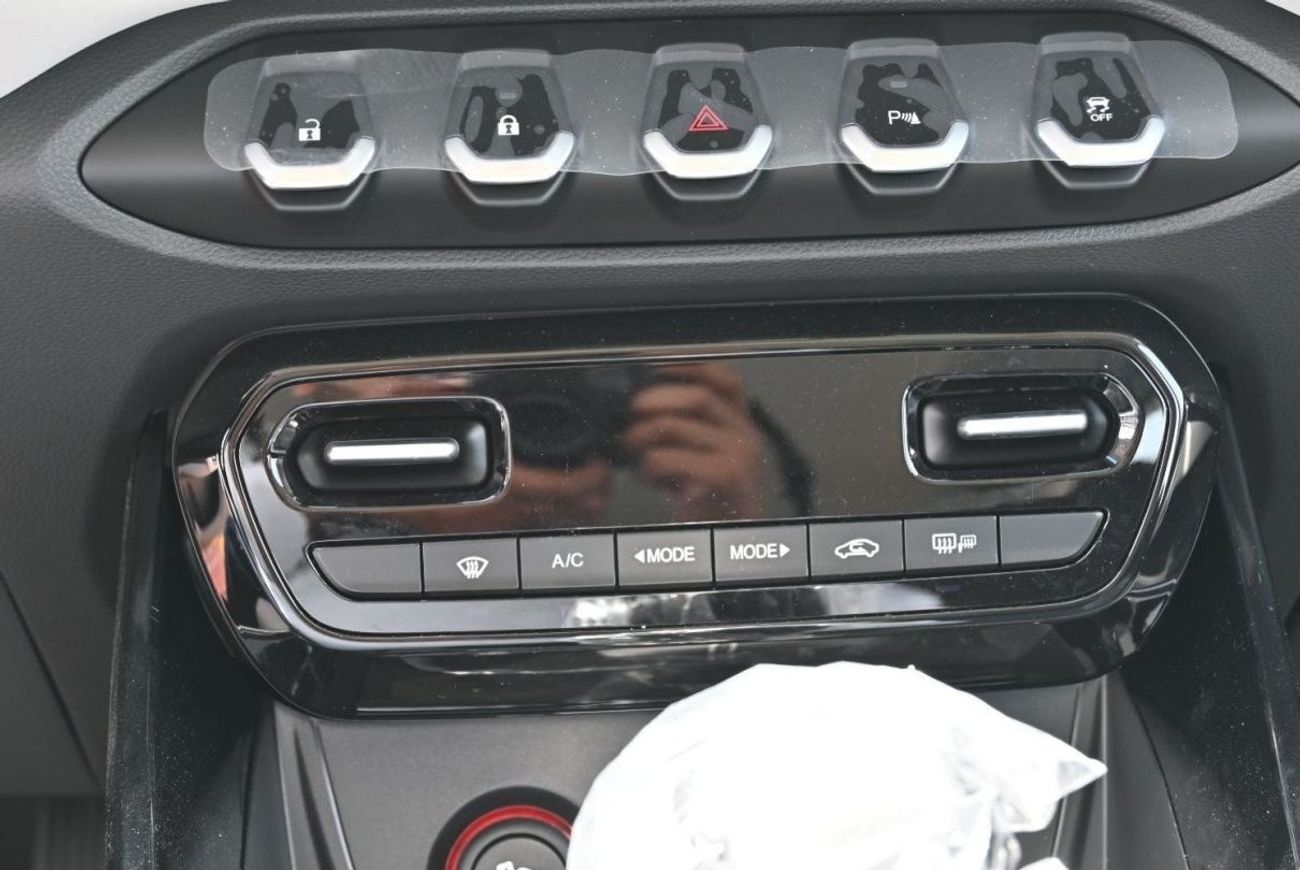 Chevrolet Captiva Chevrolet Captiva Premier 1.5L Petrol, L4 SUV, FWD, 5 Doors, Sunroof, Driver Electric Seats, Cruise