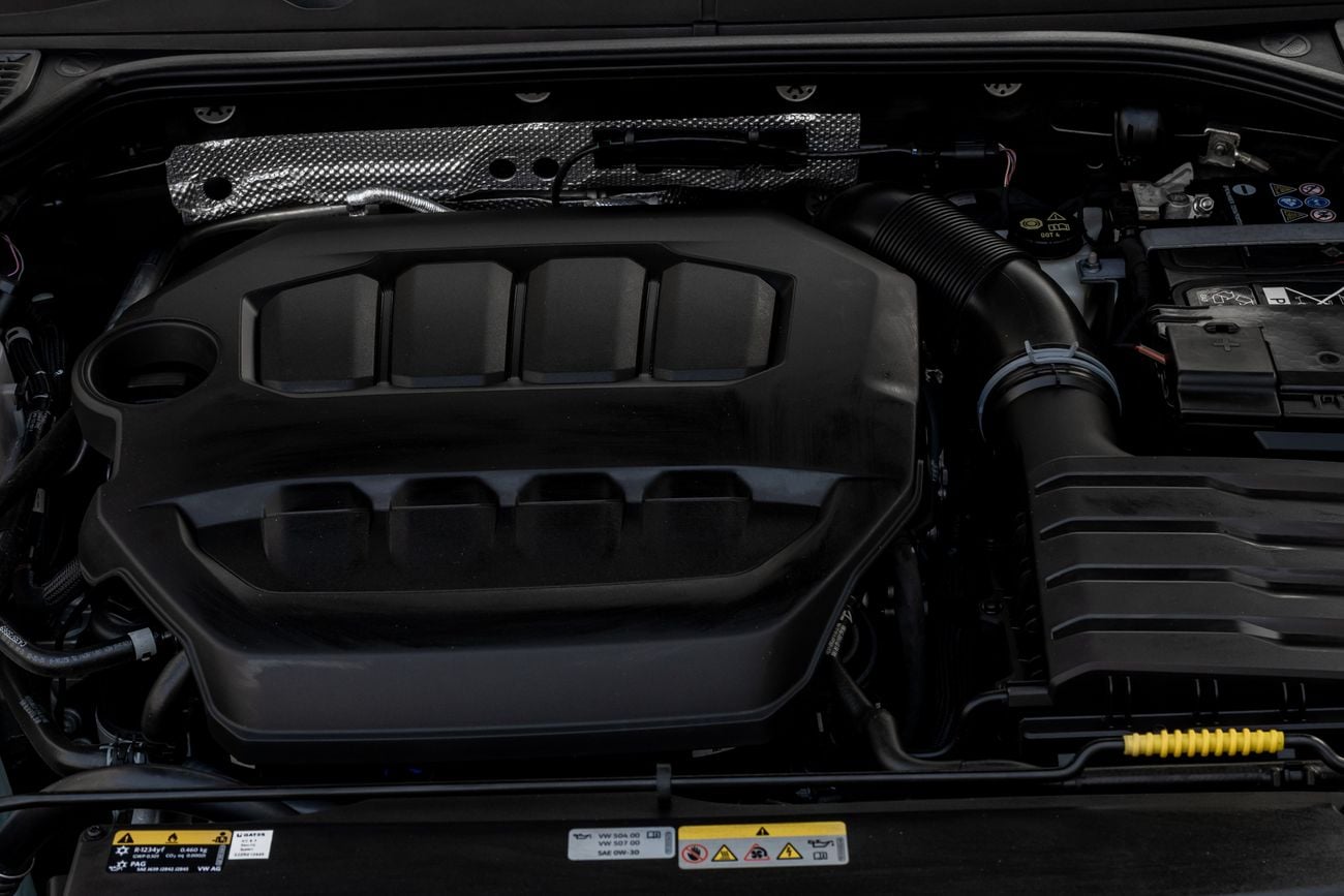 فولكس واجن T4 آخر Golf R Topline | 4,407 P.M | 0% Downpayment | VW Warranty&Service!