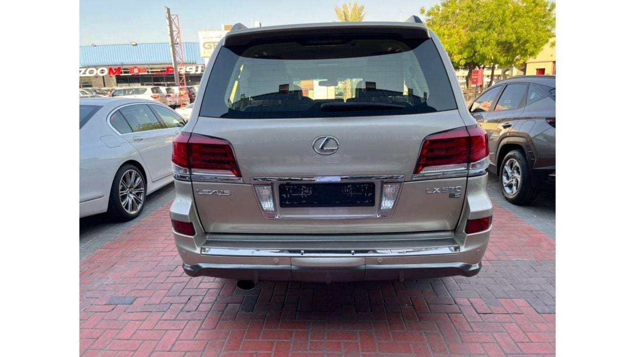 Lexus LX 570