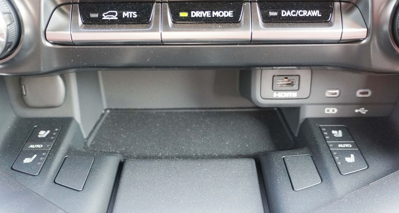 لكزس LX 700h LEXUS-LX700H 3.5L VIP (WIRELESS CHARGER, REAR TV SCREEN, 360 DEGREE CAMERA)