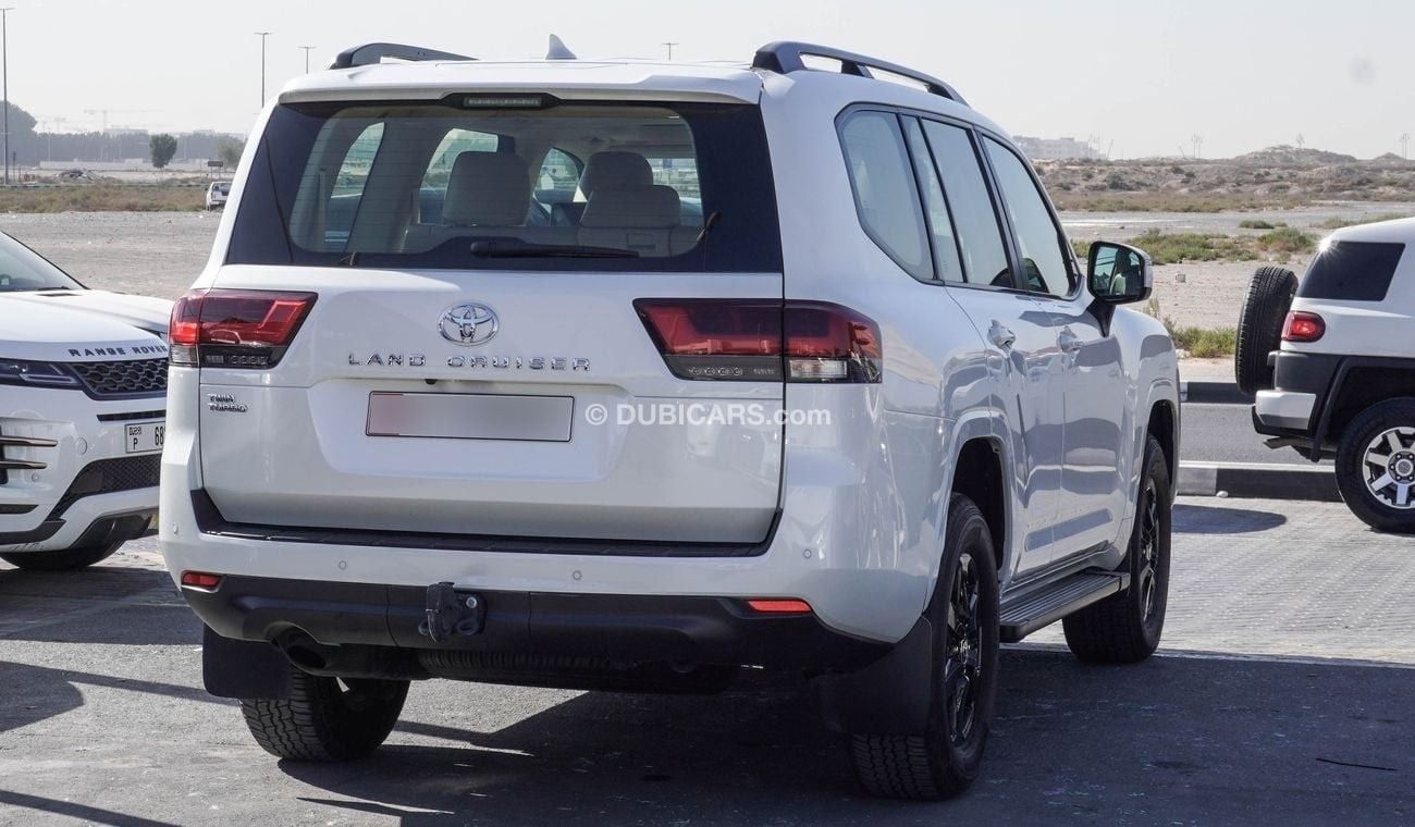 Toyota Land Cruiser GXR 3.5 L Twin turbo V6