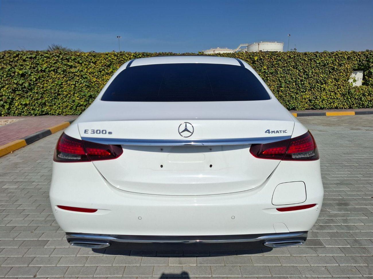 مرسيدس بنز E300 مرسيدس  E300e 2021