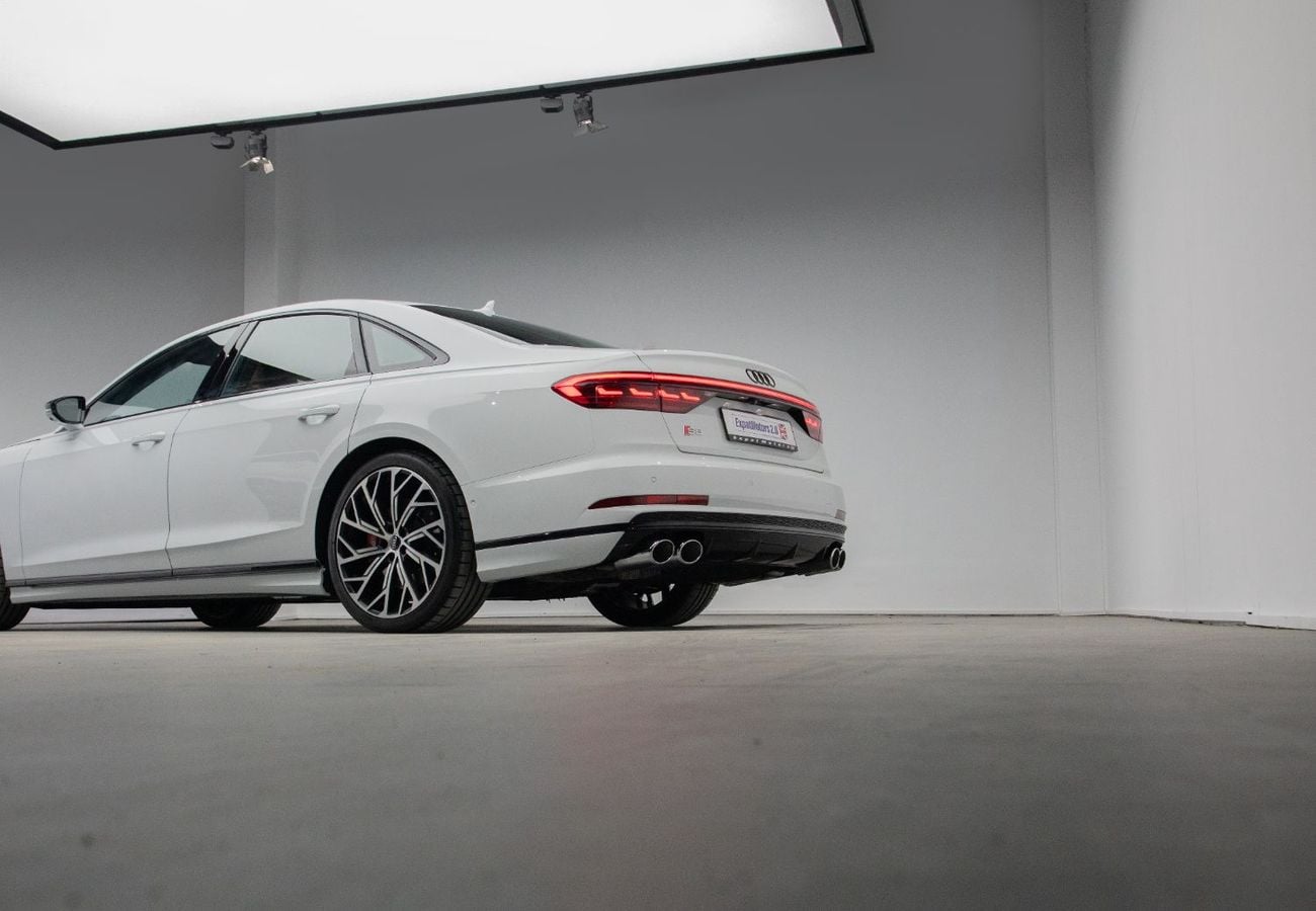 أودي S8 Black Edition