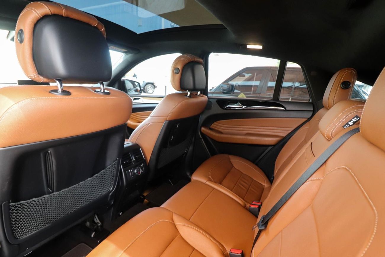 مرسيدس بنز GLE 43 AMG C292