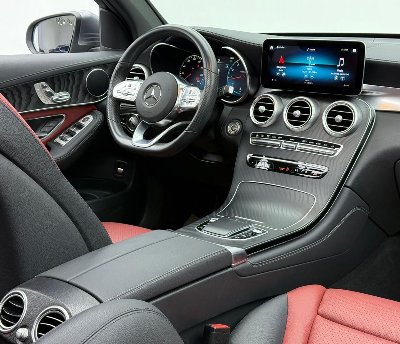 مرسيدس بنز GLC 200 Std 2.0L