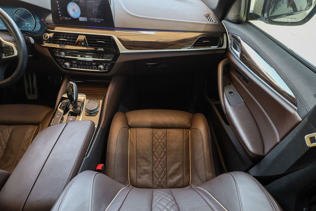 بي أم دبليو 530i M سبورت