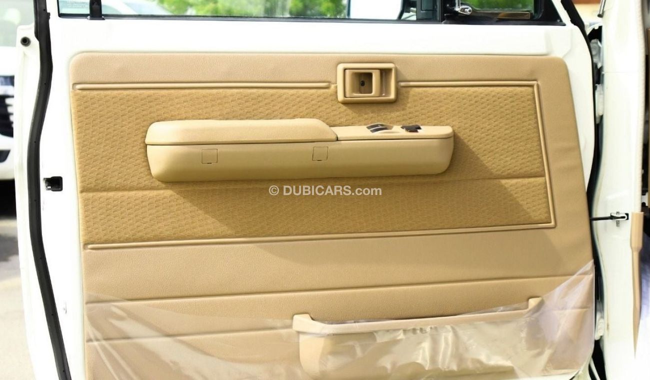 Toyota Land Cruiser Pick Up SC 2022 | LC PICKUP 79 SERIES S/C 4.5L V8 M/T 4WD DSL PICKUP WITH POWER WINDOWS EXPORT ONLY