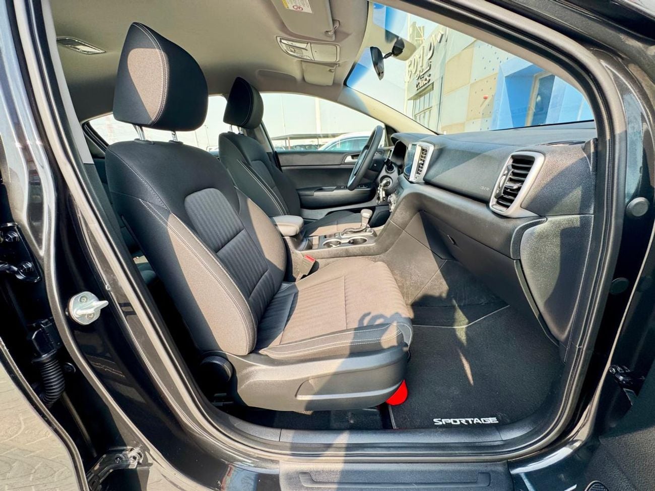 Kia Sportage LX 699/-Monthly l GCC l 1.6 l Cruise, Camera, GPS l Accident Free