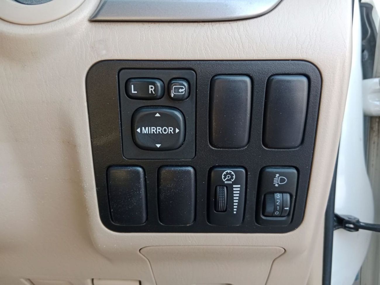 Toyota Prado TOYOTA LAND CRUISER PRADO RIGHT HAND DRIVE (PM1289)