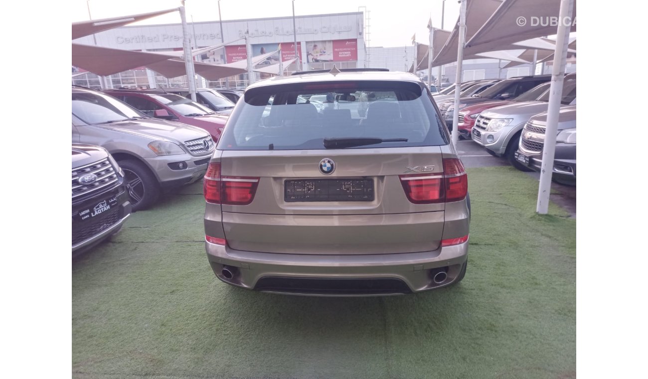 BMW X5 Gulf model 2011, leather panorama, cruise control, sensors, wheels, in excellent condition, you do n