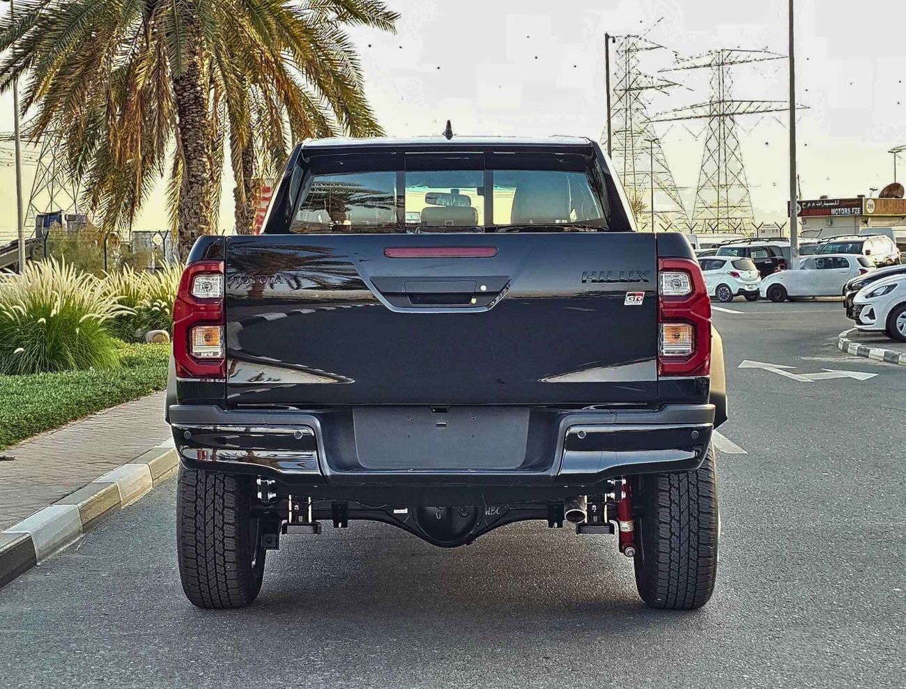 Toyota Hilux GR-S / V4 / 2.8L DIESEL / A/T / DVD / 360” Camera/ Roll Bar ( CODE # HDGR28AF)