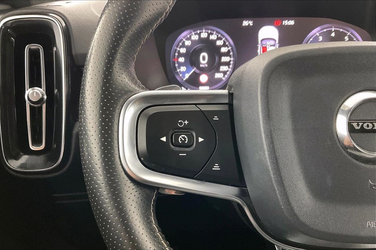 فولفو XC 40 T5 R Design | شامل الضمان | 0 ﺪﻔﻋﺓ ﺃﻮﻟﻯ