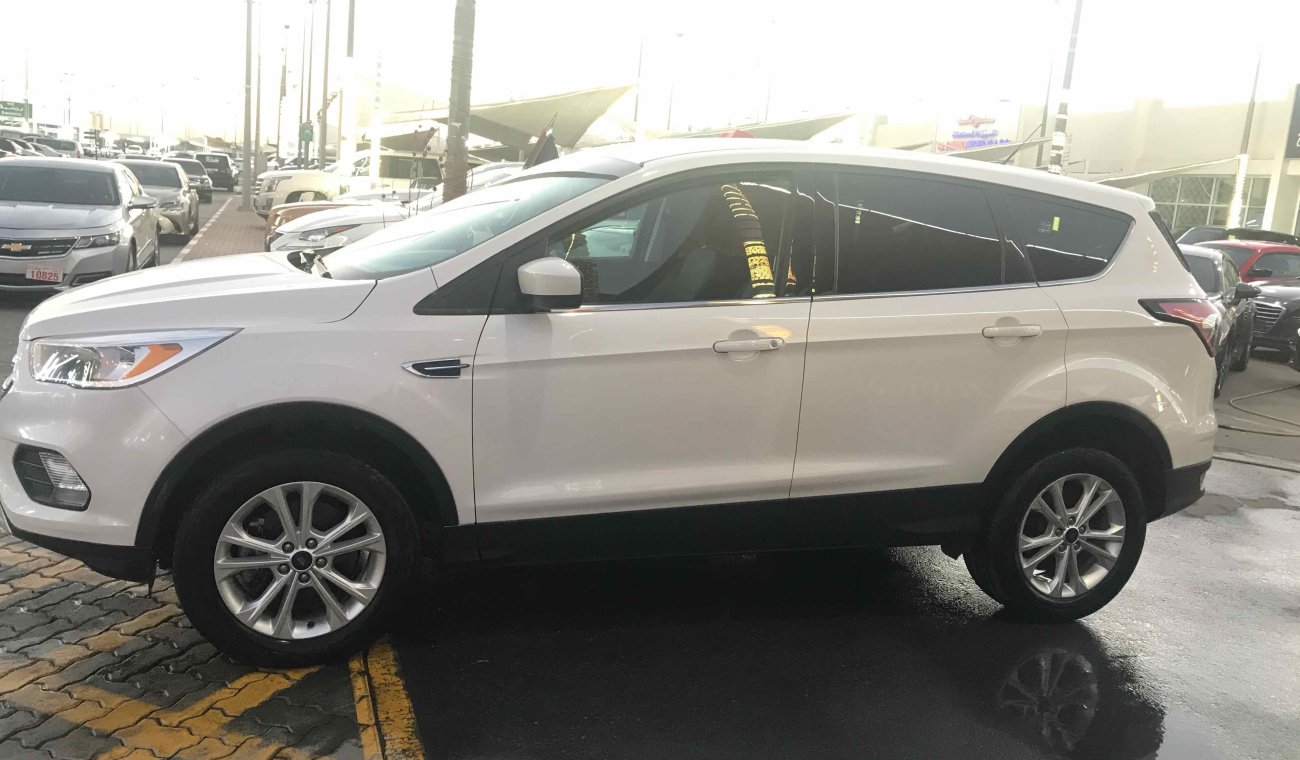 Ford Escape بيع او مبادله