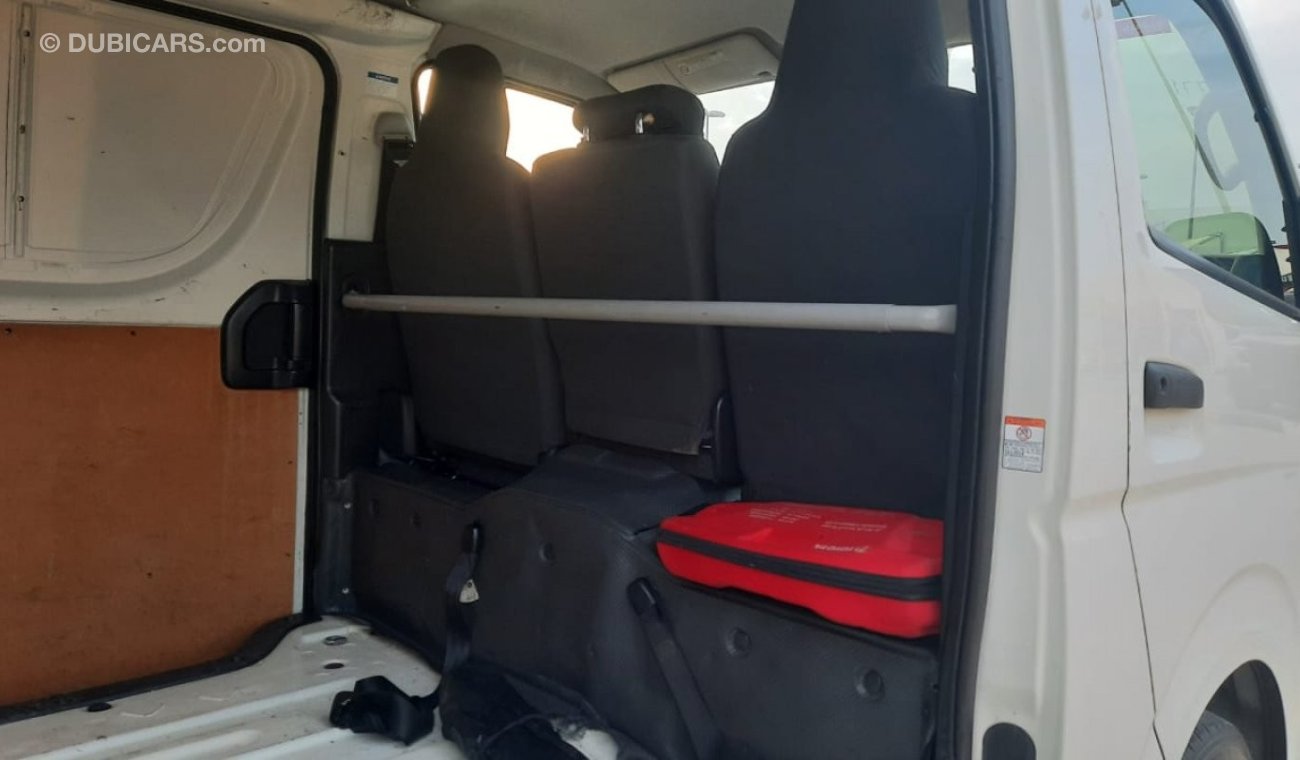 Toyota Hiace 2015 Van Ref#771