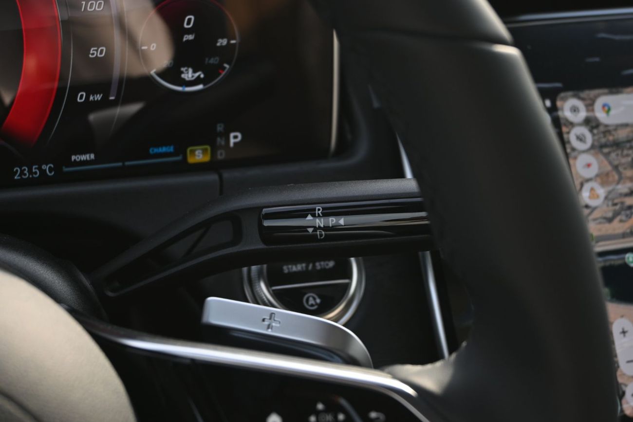 Mercedes-Benz E200 Mercedes-Benz E200 2.0L Turbo + Mild Hybrid Model 2026