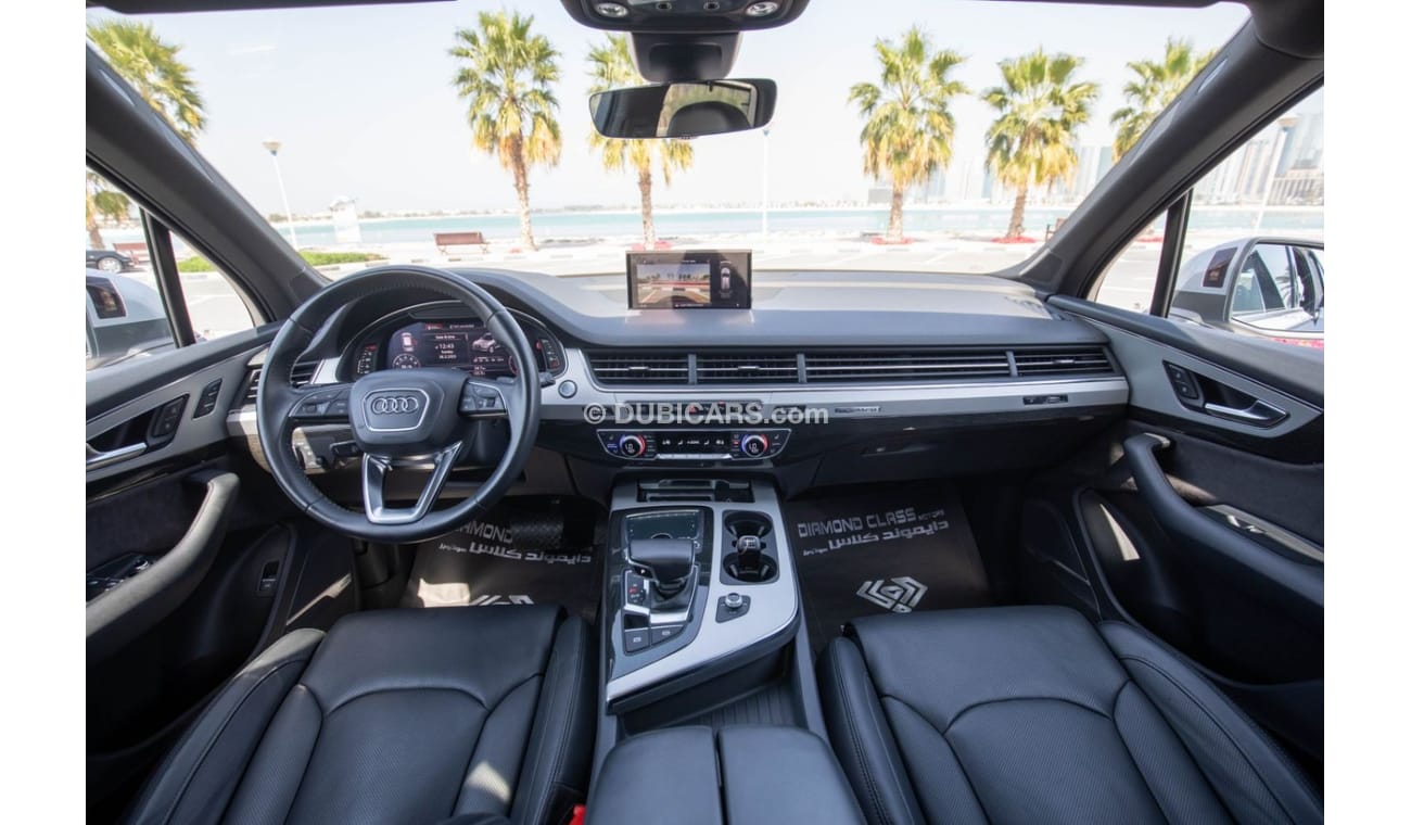 Audi Q7 45 TFSI quattro Audi Q7 TFSI 45 quattro Panoramic  2018 GCC Under Warranty