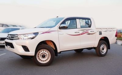 Toyota Hilux DLX 4x4 DC 2.4 DSL M/T MID