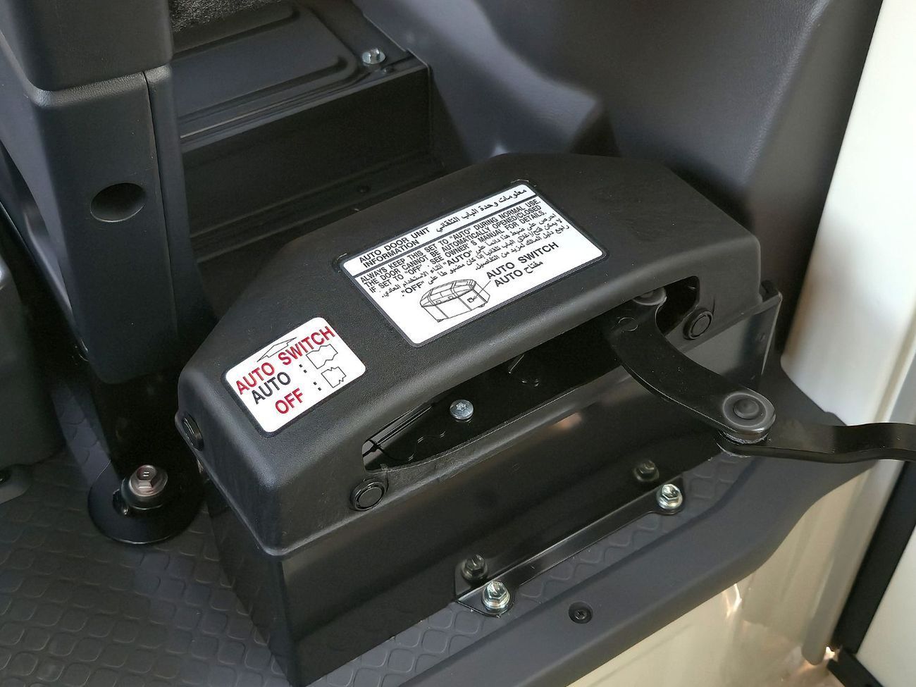 Toyota Coaster AL FUTAIM - TOYOTA COASTER PETROL 2.7 MT - AUTO DOOR - 23 SEATER  - 2025 MODEL - WHITE 