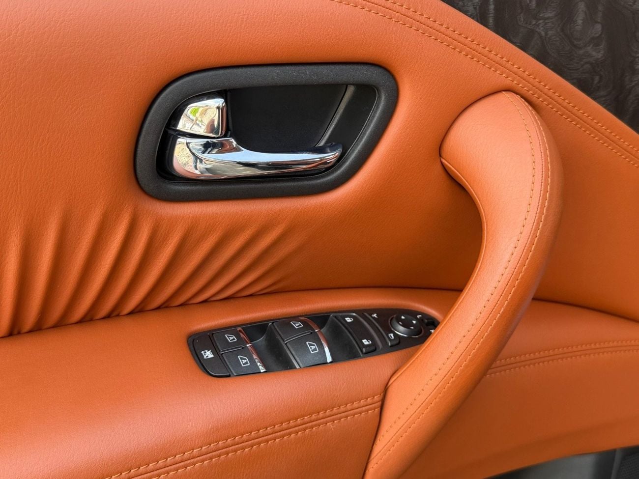 نيسان باترول LE T1 5.6L