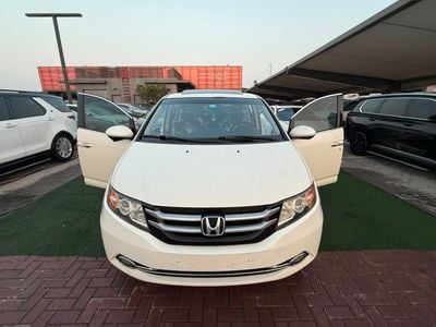 Honda Odyssey EXL fully loaded in showroom condition