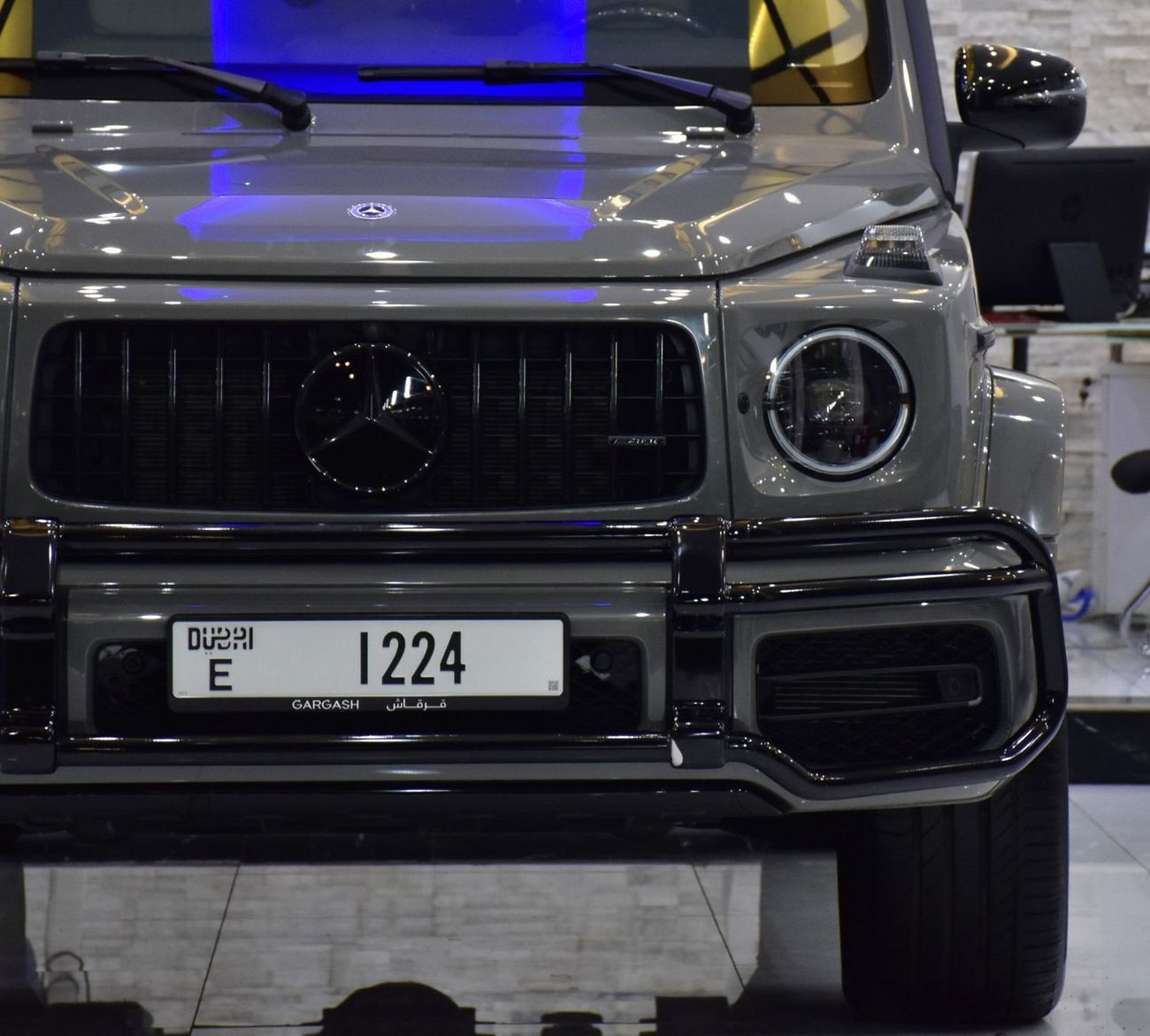 مرسيدس بنز G 550 EXCELLENT DEAL for our Mercedes Benz G550 ( 2024 Model ) in Grey Color American Specs