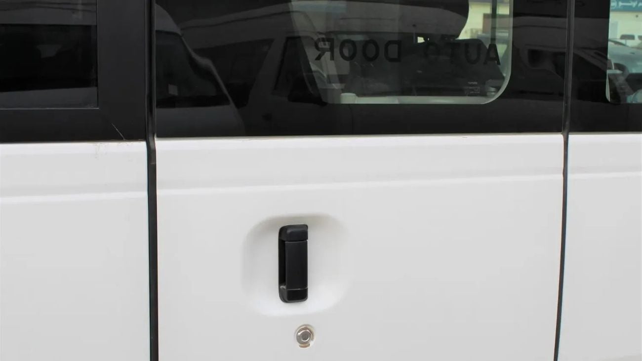 Toyota Coaster Toyota/COASTER D 4.2L 4.2L HR 22 SEATS AUTO DOOR MT