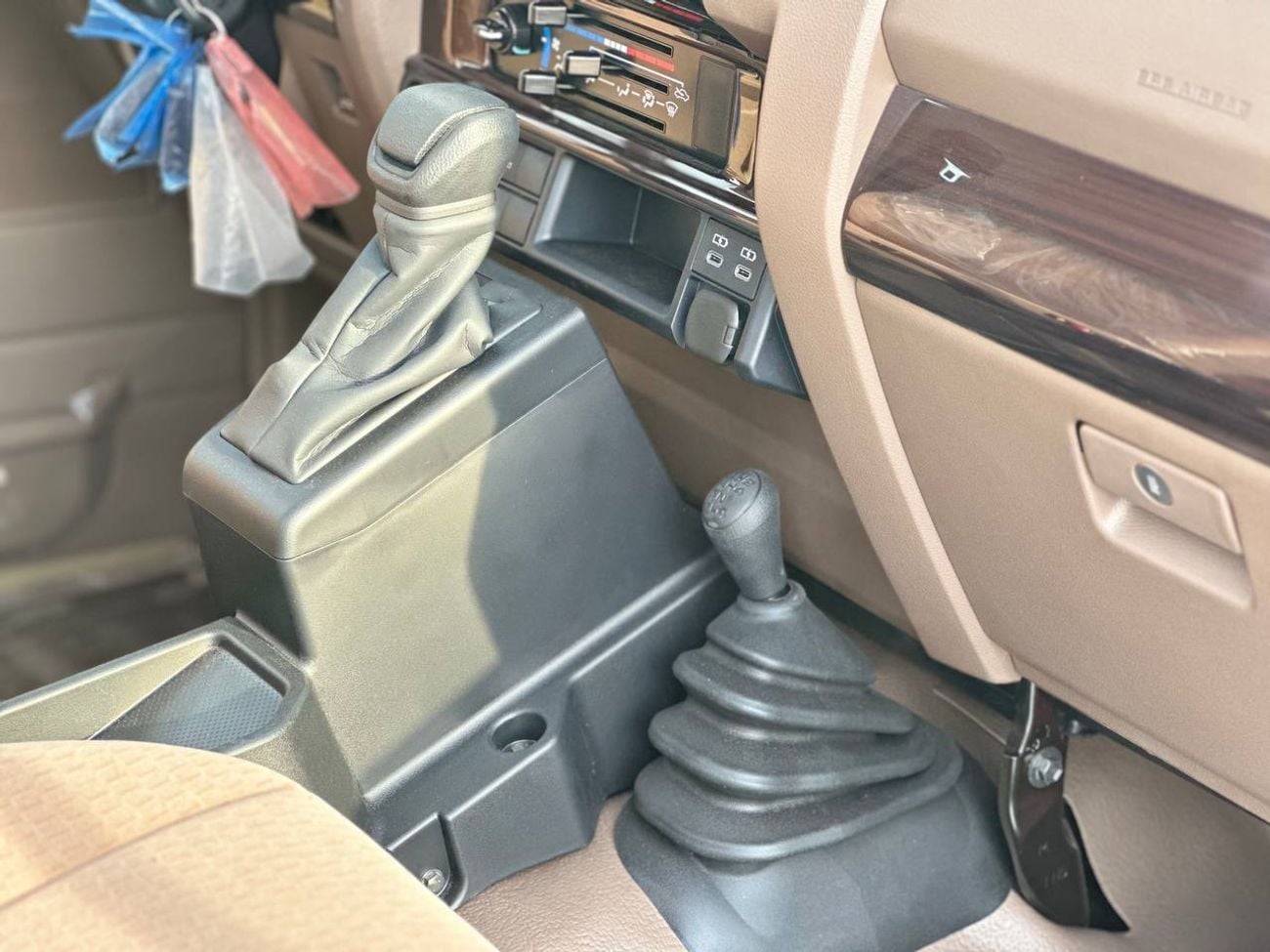 Toyota Land Cruiser Pickup 70