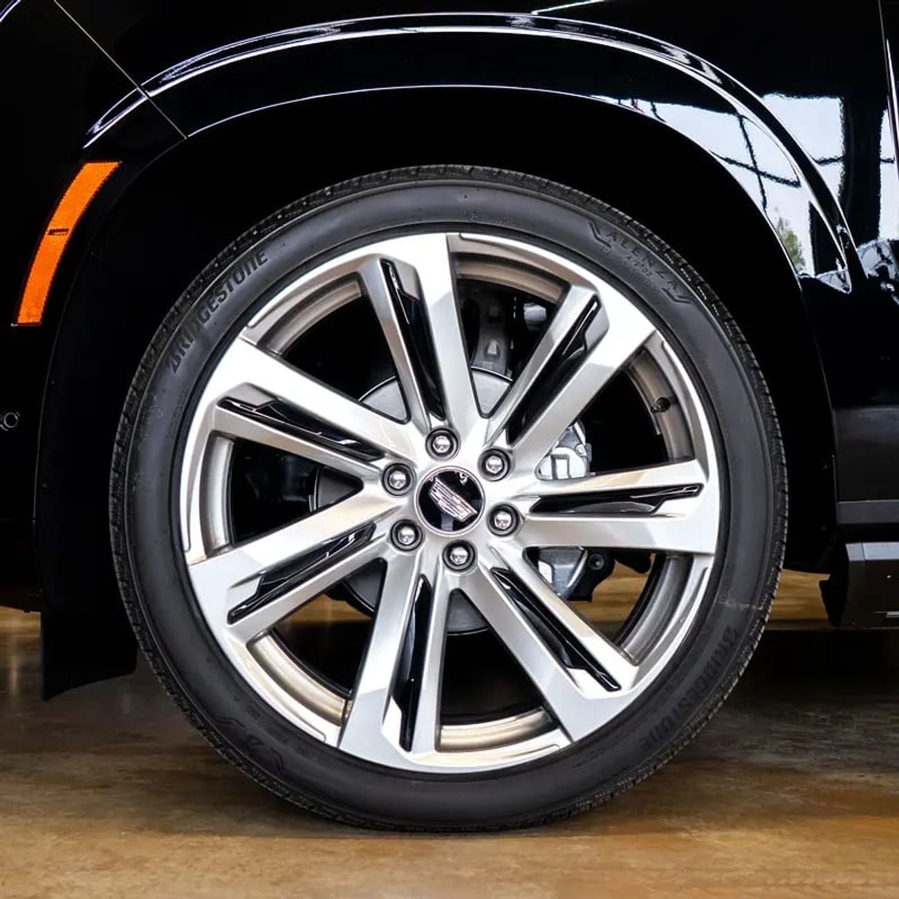 Cadillac Escalade Premium Luxury Platinum 6.2L 4WD 10,349 pm • 0% Downpayment • Premium Luxury Platinum • 1 Year Warra