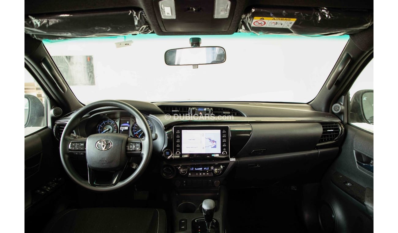 تويوتا هيلوكس Get 2023 Toyota Hilux 4x4 DC 4.0 AD HI SR5 P A/T - Export Only