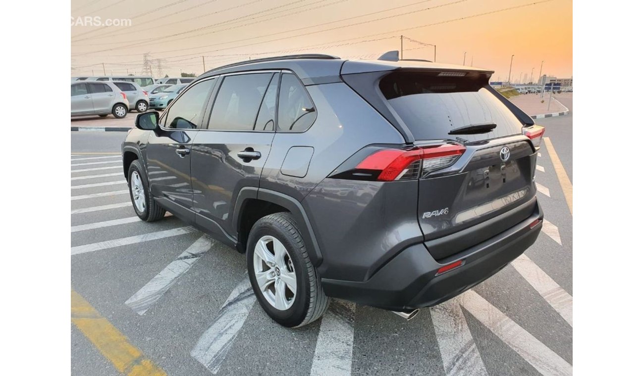 Toyota RAV4 2019 TOYOTA RAV4 XLE OPTION