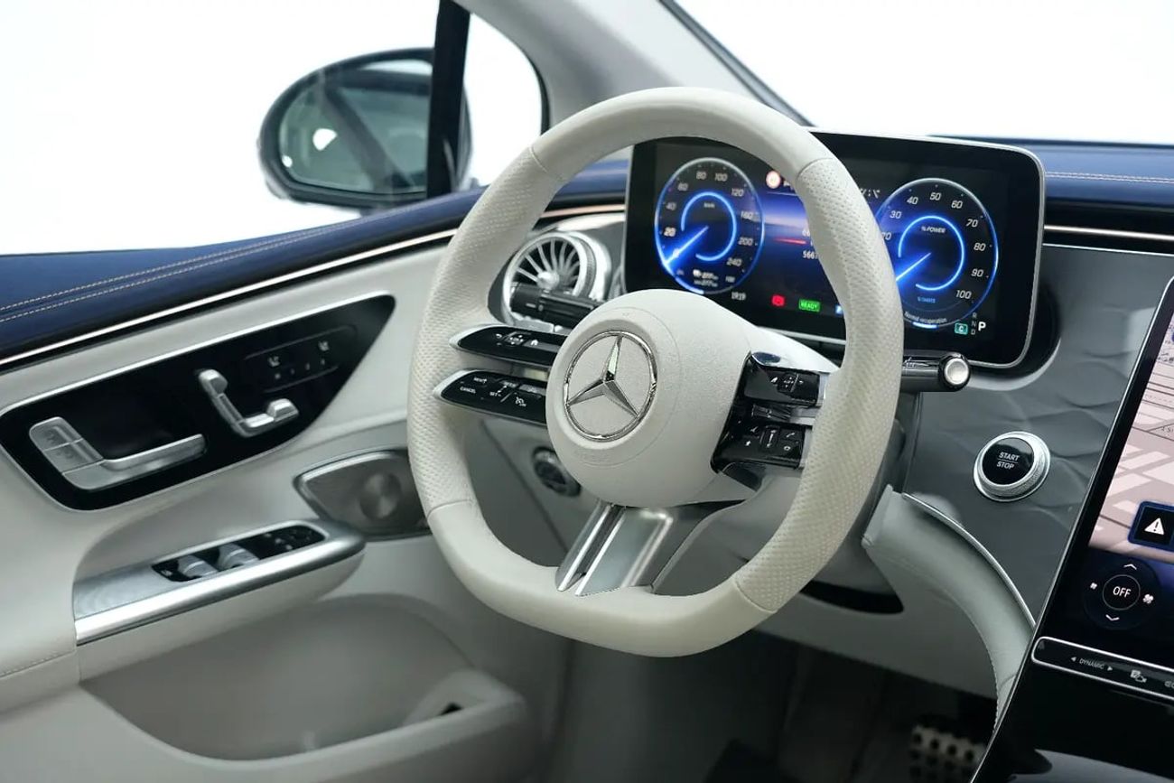 مرسيدس بنز EQE 43 350+ | GCC 60k km | Warranty Service Contract