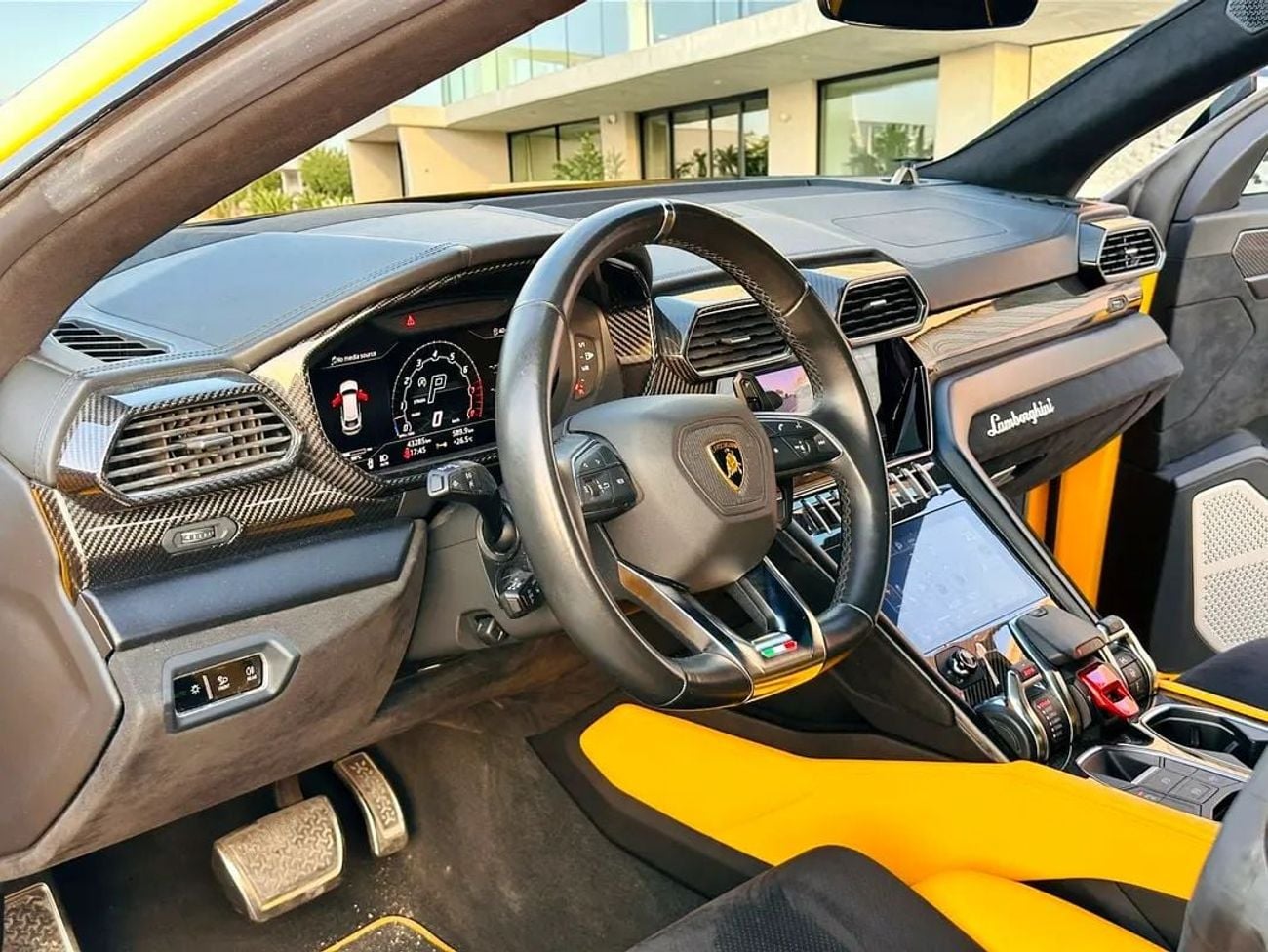 Lamborghini Urus AED 12,800 P.M. | 0% DP | LAMBORGHINI URUS | UNDER WARRANTY TILL FEB 2027 | GCC