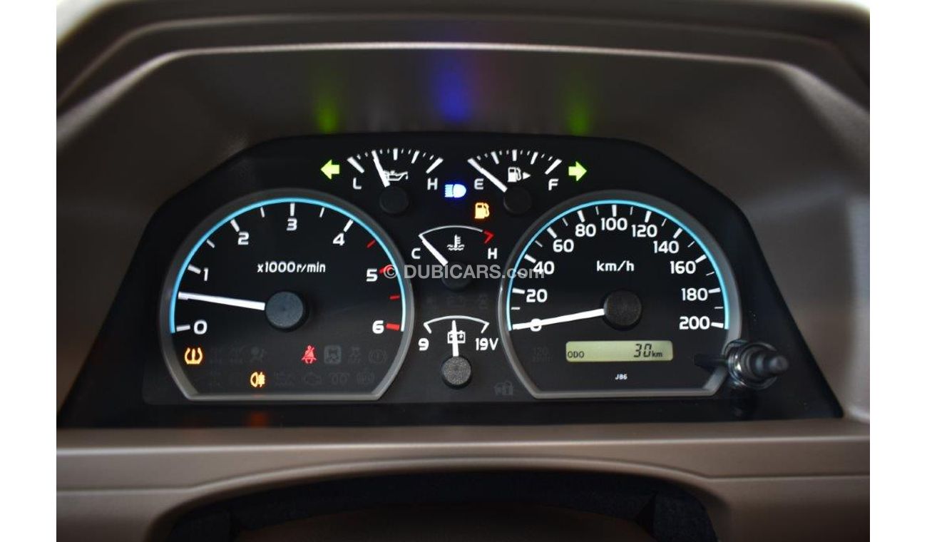 Toyota Land Cruiser 70 76  LX V8 4.5L Turbo Diesel 4WD 6 Seat Manual Transmission